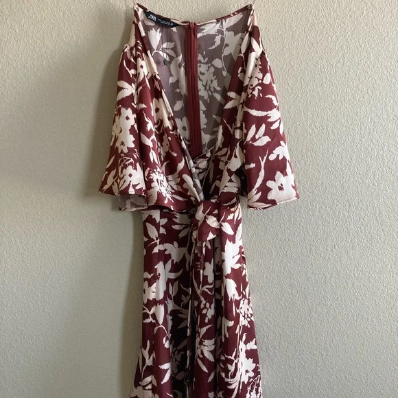 zara burgundy mini dress Zara Mini Dress with Waist Detail in Burgandy